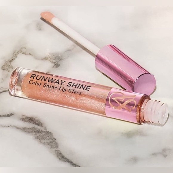 NEW VICTORIA’S SECRET 2024 FASHION SHOW BUNDLE - Picture 13 of 16